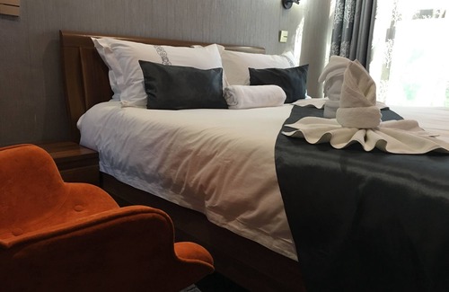 Palapye Bed & Breakfast | Kanyi Guest House