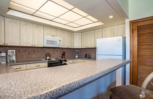 Kapalua Condo | Kapalua Ridge 421! Amazing ocean views!