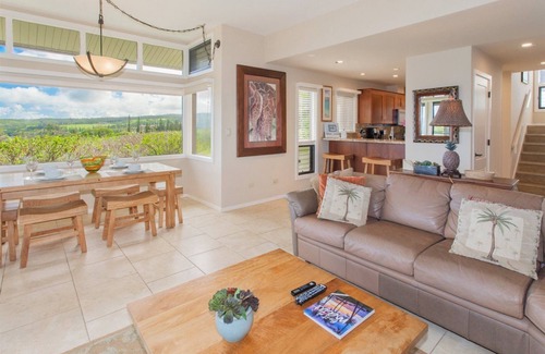 Kapalua Condo | Kapalua Ridge Villa 2915. Platinum level remodel townhouse with sweeping ocean views!