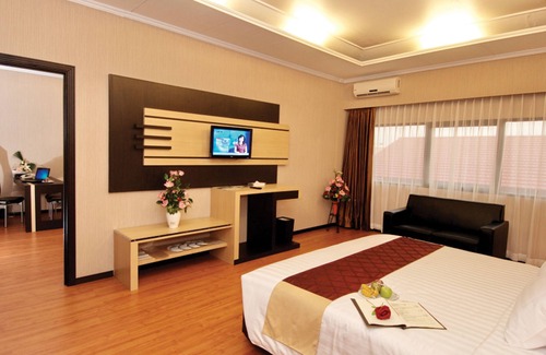 Pontianak Hotel | Kapuas Palace Pontianak Hotel