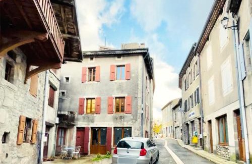 Chalencon Apartment | Kapuccino Appartement Chic et Cosy Centre-ville WIFI
