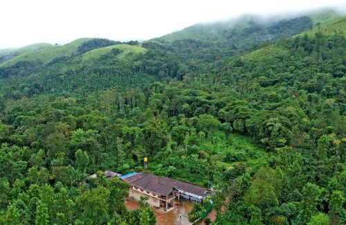 Sakleshpur House | Karadikallu Homestay with Private Waterfalls