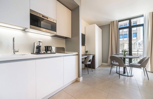 Cagliari House | KARALIN SONNINO SUITES
