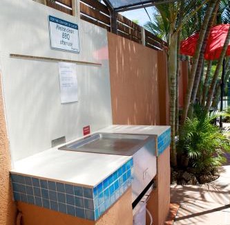 Surfers Paradise Apartment | Karana Palms Resort
