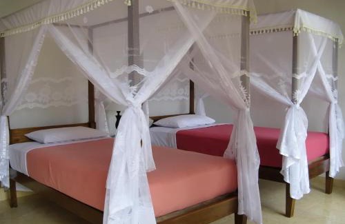 Munduk House | KARANG SARI Guesthouse & Warung