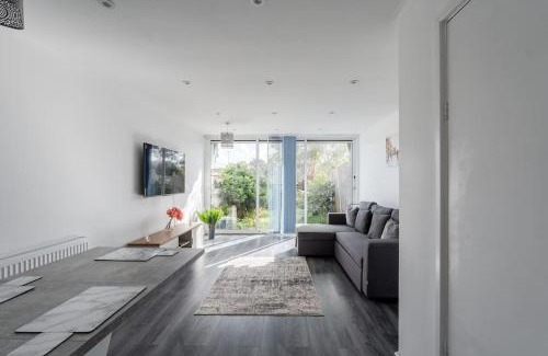 Fairfield House | Karazo LTD - Luxurious contractor friendly 2 bed in Croydon