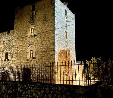 Omales House | Kardiani Traditional Tower House in Mani