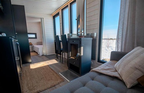 Ylitornio Ski Chalet | Karemajat wagon cottage