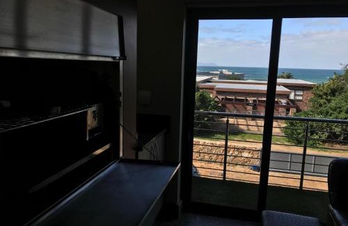 Hermanus Apartment | Karibu Self-catering Accommodation
