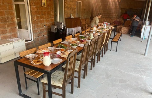 Yeghegnadzor Bed & Breakfast | Karine B&B