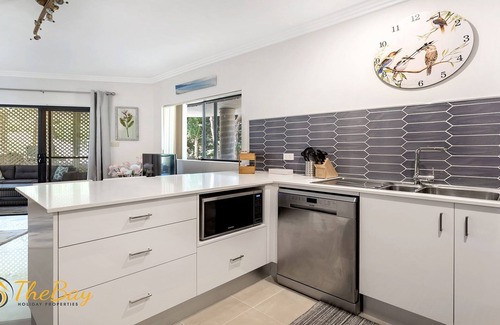 Nelson Bay Apartment | Karinya at Little Beach - Downstairs Unit with Air Con and WiFi