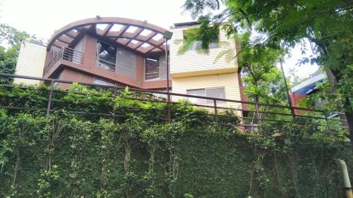 Karjat Villa | Karjat Villa (3 BHK) With Garden Amidst Nature