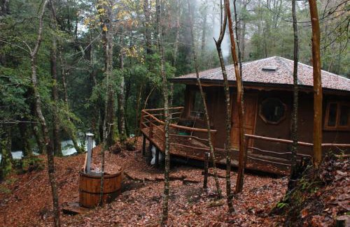 Minetue Cabin | Karkú Lodge