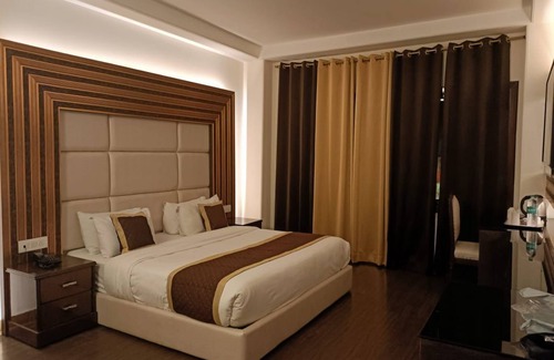 Karnal Hotel | KARNAL HAVELI