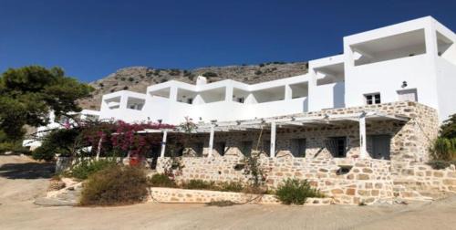 Pefkos Hotel | Karpathios Studios Pefkos