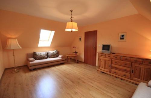 Wojanow House | Karpnicka Struga W Dolinie Pałaców i Ogrodów