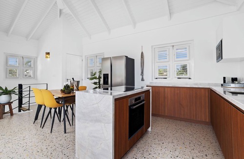 Playa House | Kas Chiki , Charming, Stylish Seaside escape, just steps from the Caribbean Sea