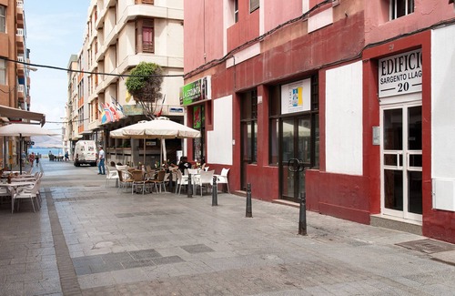 Las Palmas de Gran Canaria Apartment | Kasa apartment, one step away from Las Canteras beach.