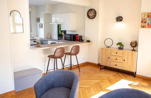 Valenciennes Apartment | KASA 37 - Centre ville - Tout équipé - 2 TV