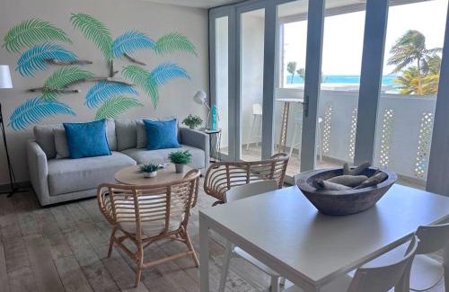 Condado Apartment | KASA Brisa Marina OCEAN VIEW BALCONY BEACHFRONT