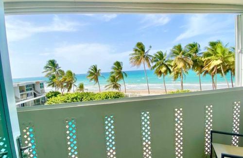 Condado Apartment | KASA Brisa Marina OCEAN VIEW BALCONY BEACHFRONT