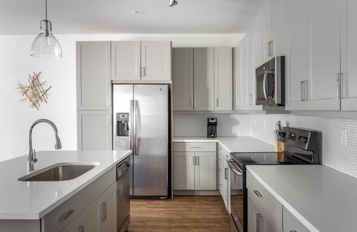 Northeast Dallas Villa | Kasa | Family Friendly Space Minutes to Echo Theatre & Nightlife | Dallas