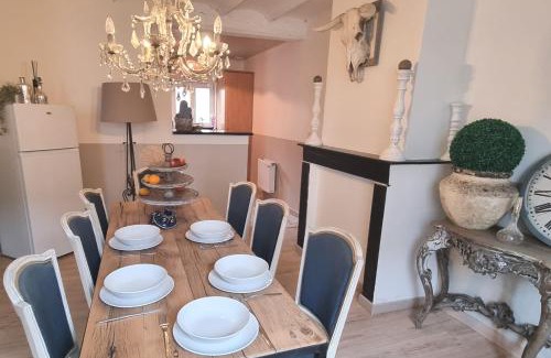 Saint-Aybert House | KASA MOM - Votre Havre de paix