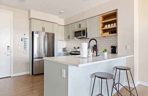 Santa Clara Apartment | Kasa | Steps to Local Dining | Santa Clara