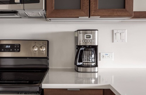Second Street District Apartment | Kasa | Stunning 1BD with River Views | 2nd Street