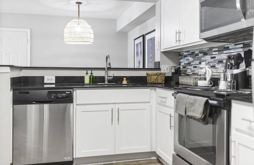 Delray Beach Apartment | Kasa | Welcoming 1 BD + Amenity Access | Delray Beach