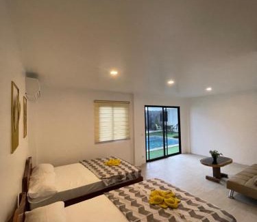 Puerto Princesa City Centre House | Kasamigos Guesthouse with Fast Internet