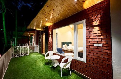 Dharampur House | Kasauli Pine Hill Cottages I Kasauli