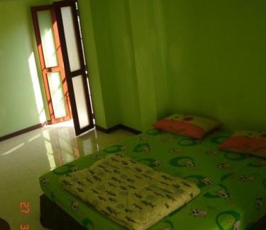 Lat Yao House | Kaset Guesthouse