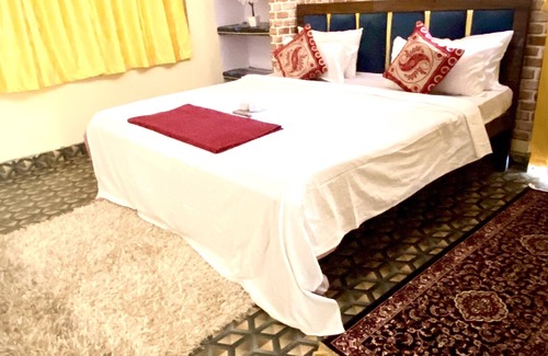 Varanasi Apartment | Kashi family comfort inn