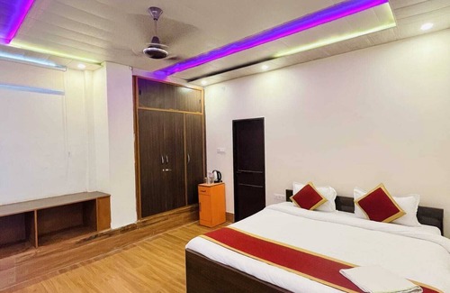 Varanasi Hotel | Kashi Palace Hotel and Banquet