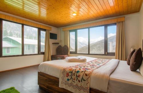 Laripora Hotel | Kashmir house pahalgam