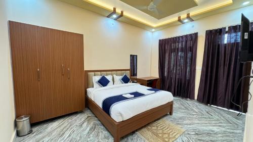 Mahmoorganj Hotel | Kashyaam Inn. the best place for your stay