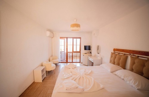 Kalekoy Koyu Hotel | Kastro Konak Hotel