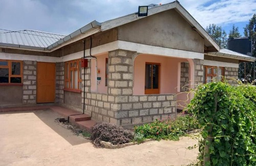 Nanyuki House | Kasuku House