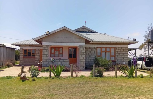 Nanyuki House | Kasuku House