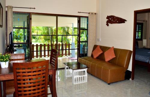 Phongprasan House | Kate House Bangsaphan