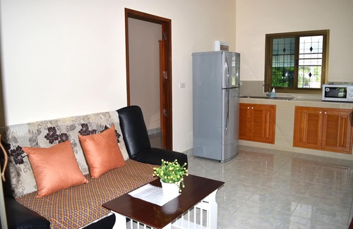 Phongprasan Hotel | Kate House Bangsaphan