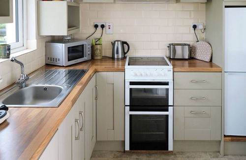 Keadue Cottage | KATE'S COTTAGE, pet friendly, with open fire in Ballina, County Mayo
