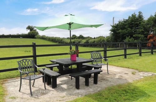 Keadue Cottage | KATE'S COTTAGE, pet friendly, with open fire in Ballina, County Mayo