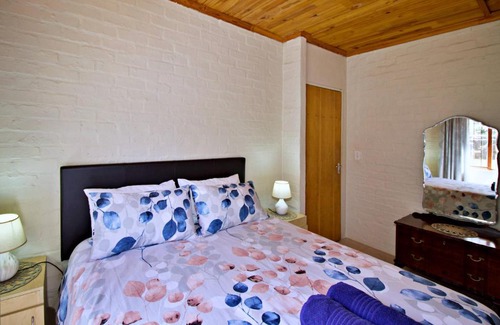 Hermanus Apartment | Katinka Self-Catering
