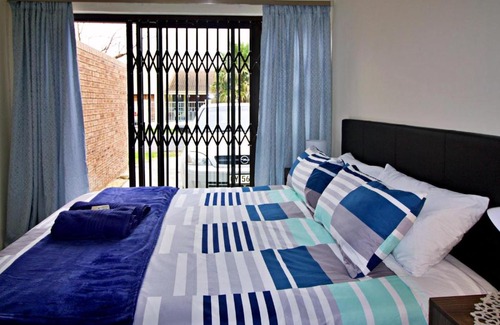 Hermanus Apartment | Katinka Self-Catering