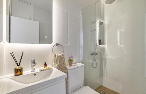 Paphos Apartment | Kato Paphos Apartment | Prime Location by VICHY Holidays