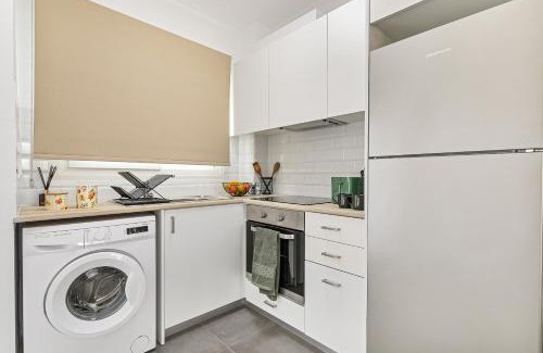 Paphos Apartment | Kato Paphos Apartment | Prime Location by VICHY Holidays
