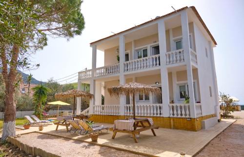 Agios Georgios Pagon House | Katoi Studios Agios Georgios Pagoi