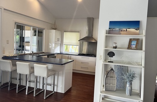Gold Coast House | Katrina's Place at South Stradbroke Island Waters